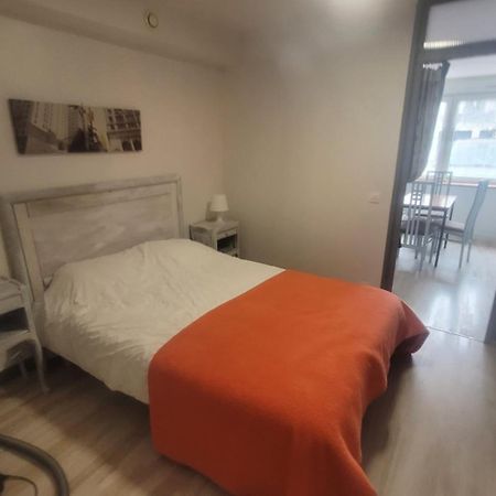 Charmant Appartement Charency-Vezin Exterior foto